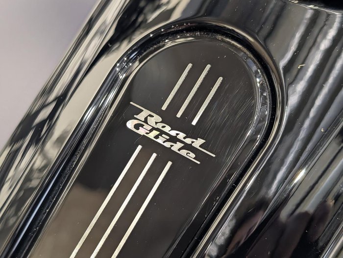 2025 Harley-Davidson Road Glide 3 (FLTRT) Trike Purple