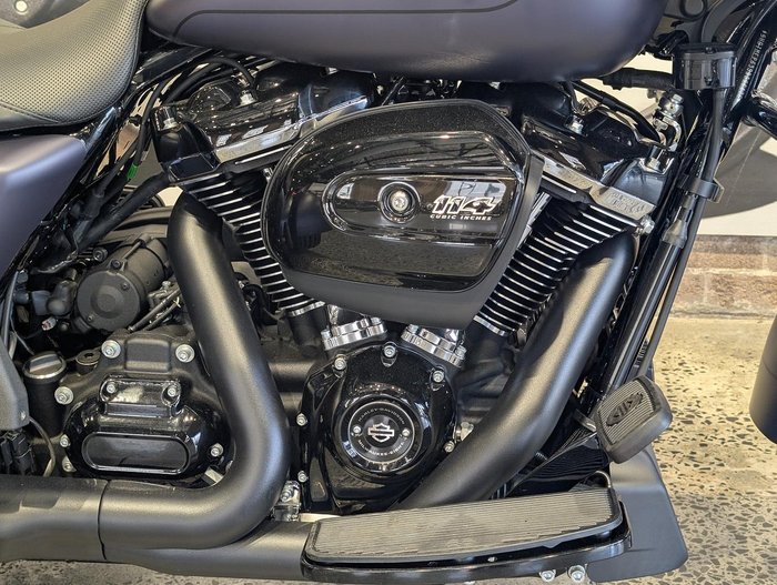 2025 Harley-Davidson Road Glide 3 (FLTRT) Trike Purple