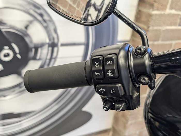 2025 Harley-Davidson Road Glide 3 (FLTRT) Trike Purple