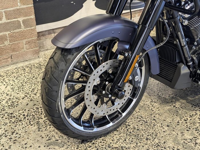 2025 Harley-Davidson Road Glide 3 (FLTRT) Trike Purple