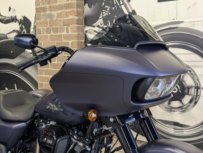 2025 Harley-Davidson Road Glide 3 (FLTRT) Trike Purple