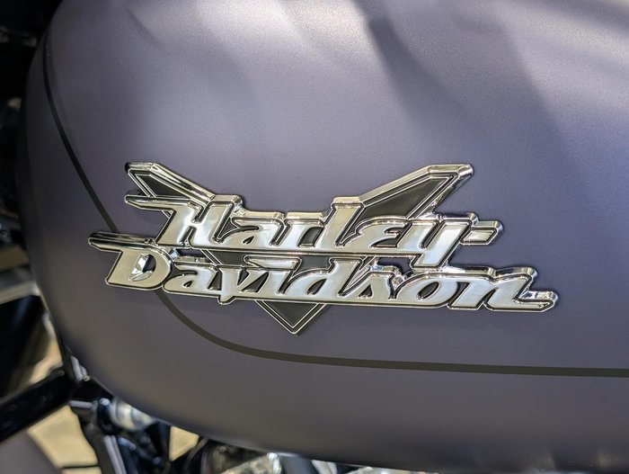 2025 Harley-Davidson Road Glide 3 (FLTRT) Trike Purple