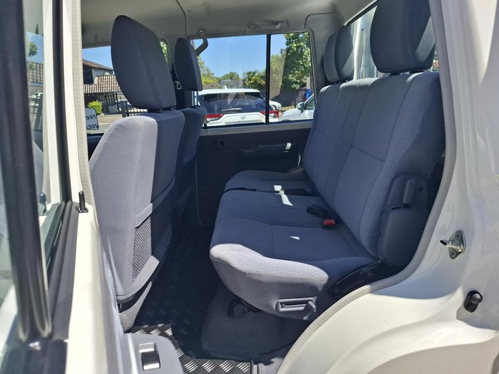 2025 Toyota Landcruiser GXL