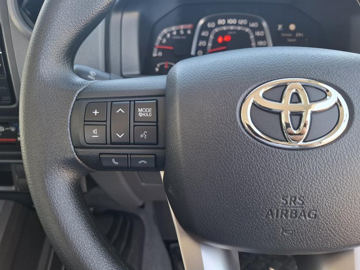 2025 Toyota Landcruiser GXL