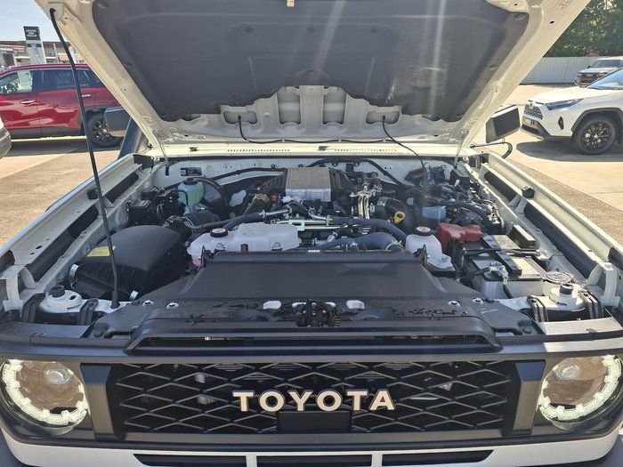 2025 Toyota Landcruiser GXL