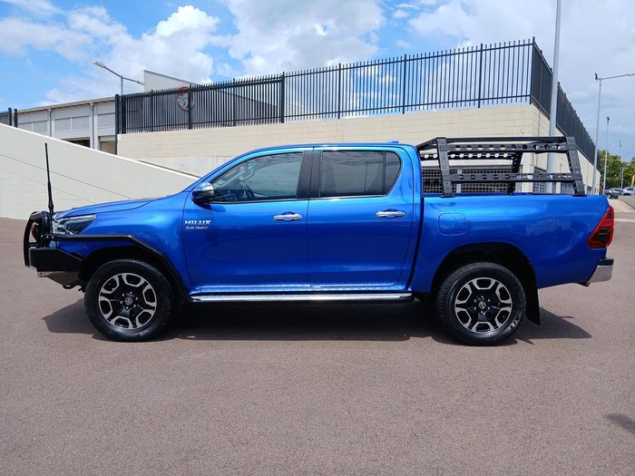 2022 Toyota Hilux SR5