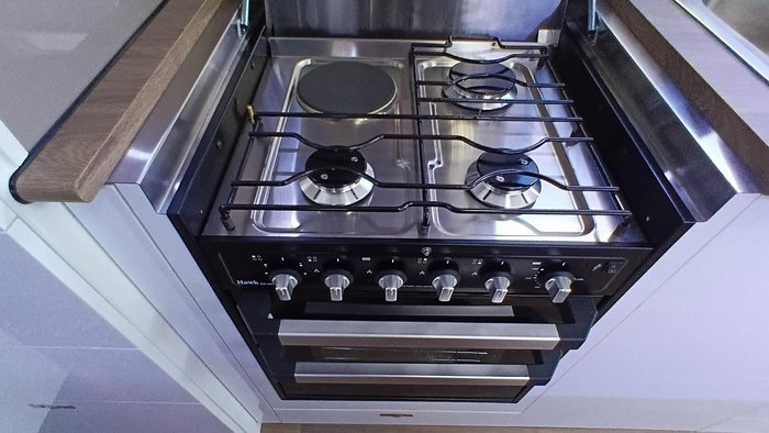 2025 Red Centre Kimberley Plus 206 (was $130,490 now $119,990)