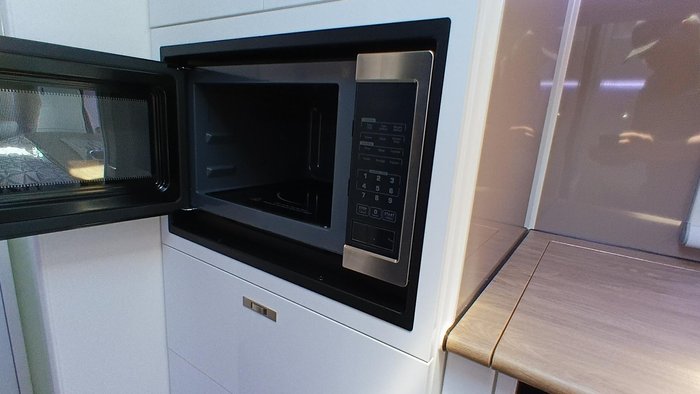 2025 Red Centre Kimberley Plus 206 (was $130,490 now $114,990)