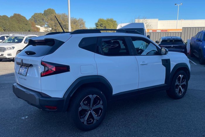 2025 Renault Duster Techno