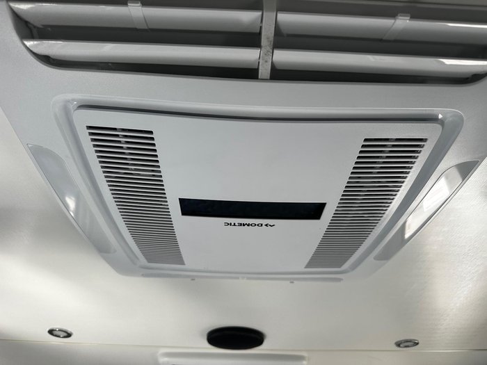 2019 JB Caravans Gator X 17'10 Single Axle Cafe Dinette