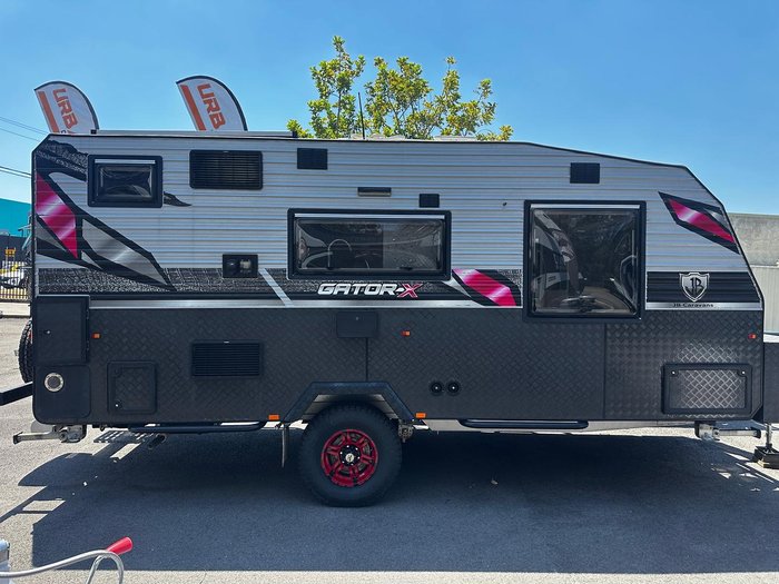 2019 JB Caravans Gator X 17'10 Single Axle Cafe Dinette