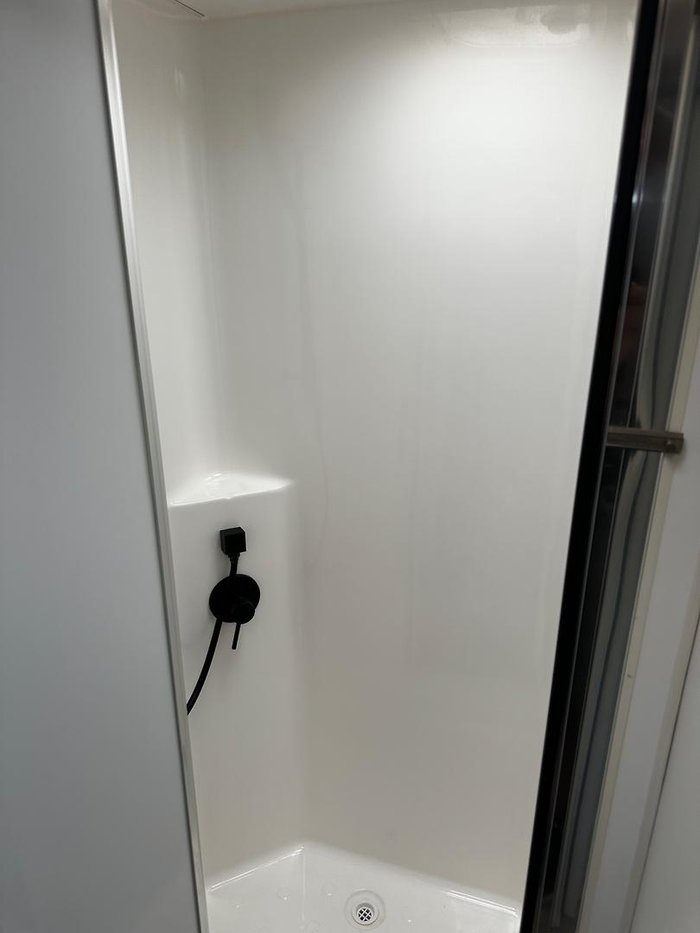 2019 JB Caravans Gator X 17'10 Single Axle Cafe Dinette