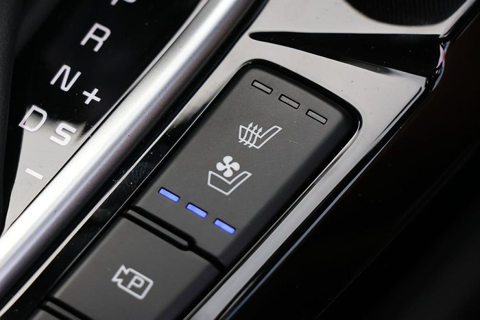 2025 Kia Seltos GT-Line SP2 PE MY26 AWD Clear White with Fusion Black Roof