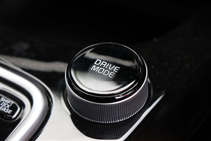 2025 Kia Seltos GT-Line SP2 PE MY26 AWD Clear White with Fusion Black Roof