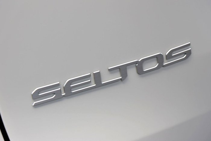 2025 Kia Seltos GT-Line SP2 PE MY26 AWD Clear White with Fusion Black Roof