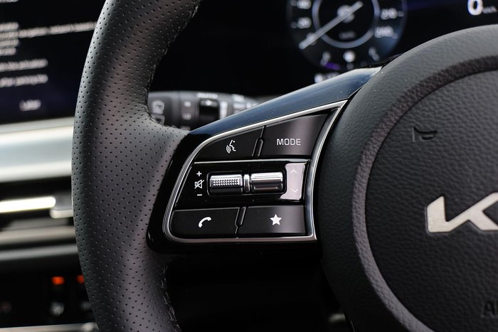 2025 Kia Seltos GT-Line SP2 PE MY26 AWD Clear White with Fusion Black Roof