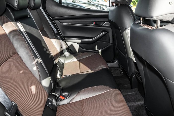 2025 Mazda 3 G20 Touring