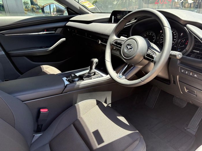 2025 Mazda 3 G20 Evolve