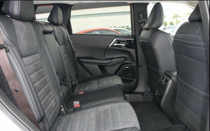 2025 Mitsubishi Outlander Aspire