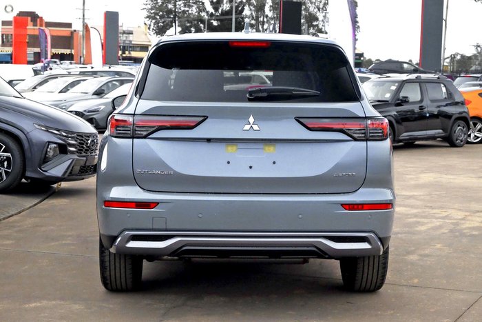 2025 Mitsubishi Outlander Aspire