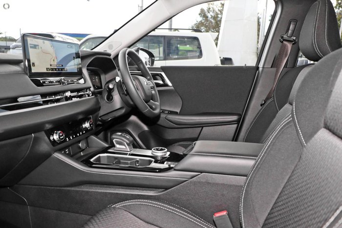 2025 Mitsubishi Outlander ES