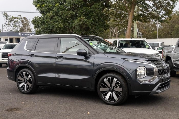 2025 Mitsubishi Outlander Exceed Tourer