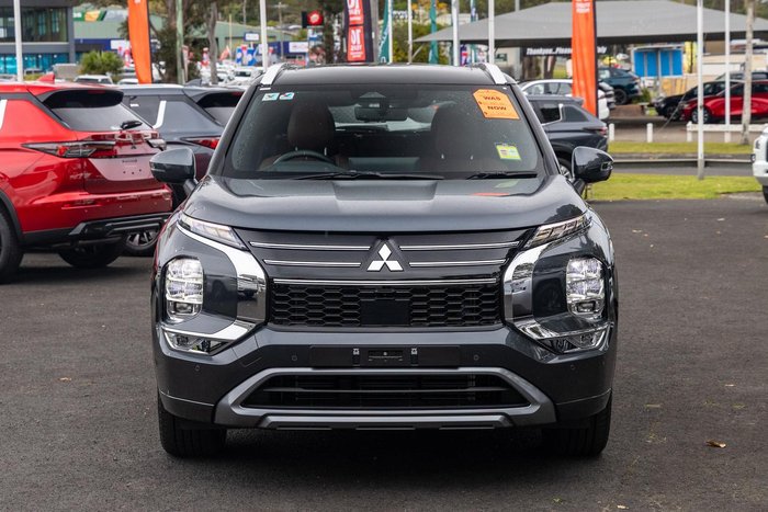 2025 Mitsubishi Outlander Exceed Tourer