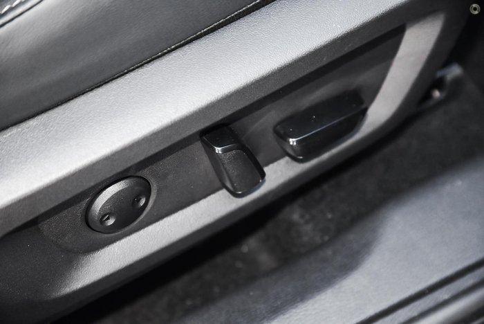 2025 Mitsubishi Outlander PHEV Exceed