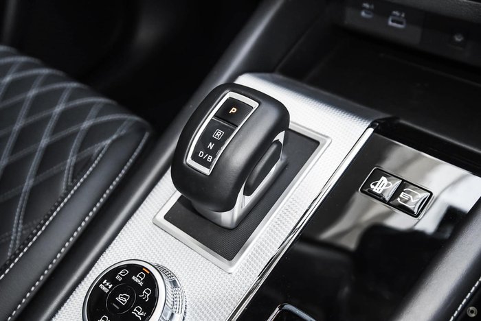 2025 Mitsubishi Outlander PHEV Exceed