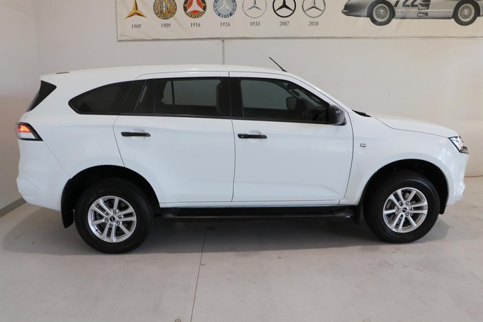 2021 Isuzu MU-X LS-M