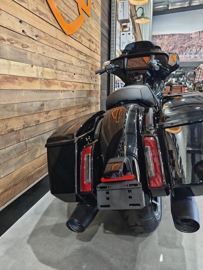 2025 Harley-Davidson Street Glide 117 (FLHX) Touring