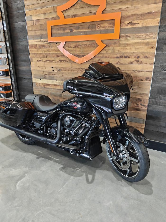 2025 Harley-Davidson Street Glide 117 (FLHX) Touring