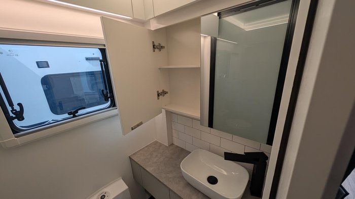 2025 Traveller Track 20' Bunk