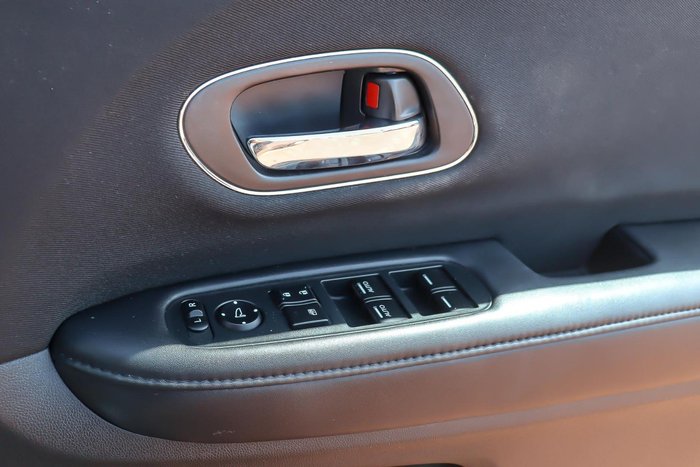 2017 Honda HR-V VTi-S