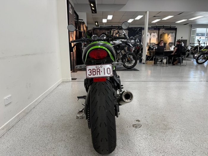 2018 Kawasaki Z900RS CAFE Green