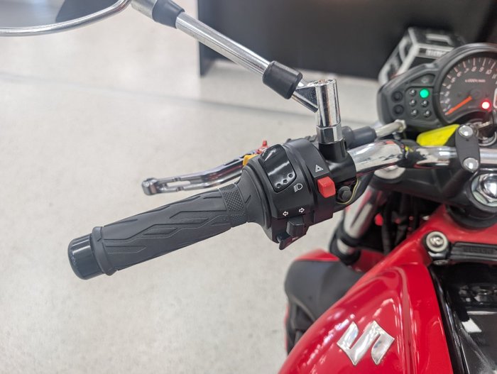 2009 Suzuki SFV650 GLADIUS Red