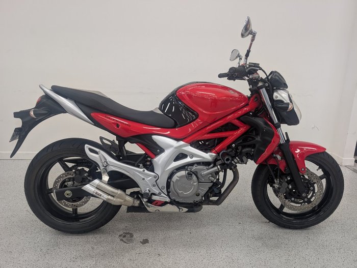 2009 Suzuki SFV650 GLADIUS Red