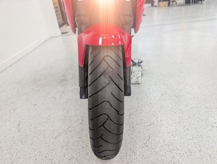 2009 Suzuki SFV650 GLADIUS Red