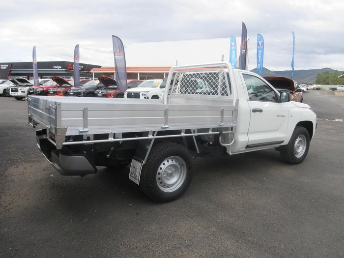 2025 Mitsubishi Triton GLX