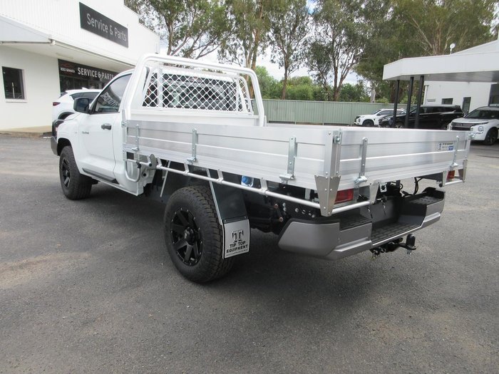 2025 Mitsubishi Triton GLX