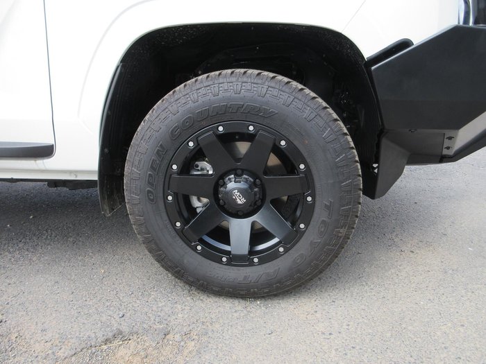 2025 Mitsubishi Triton GLX