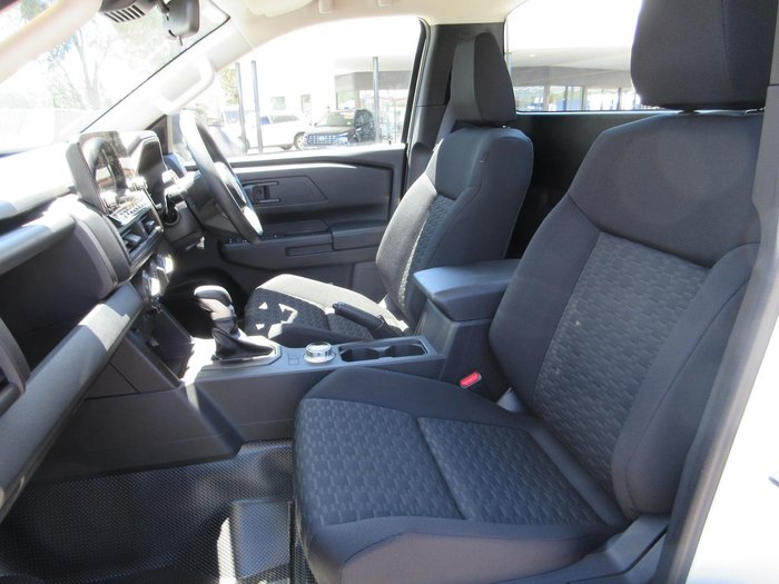 2025 Mitsubishi Triton GLX