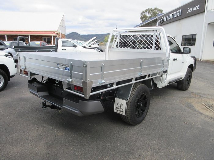 2025 Mitsubishi Triton GLX