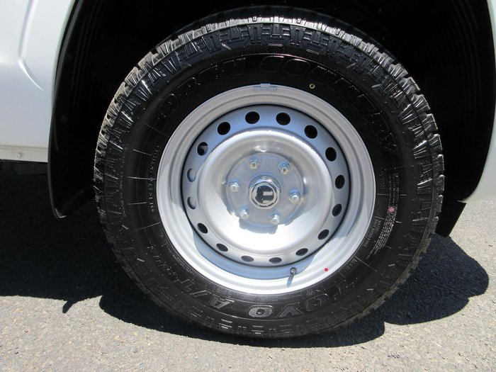 2025 Mitsubishi Triton GLX