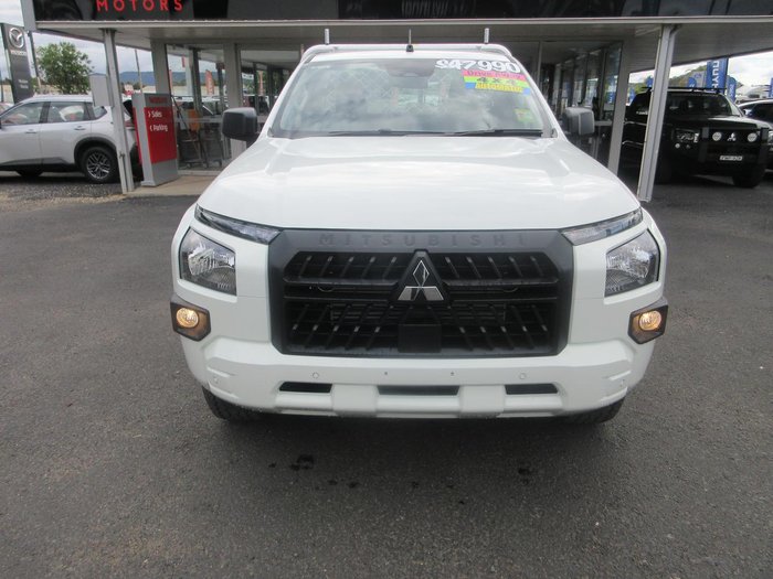 2025 Mitsubishi Triton GLX