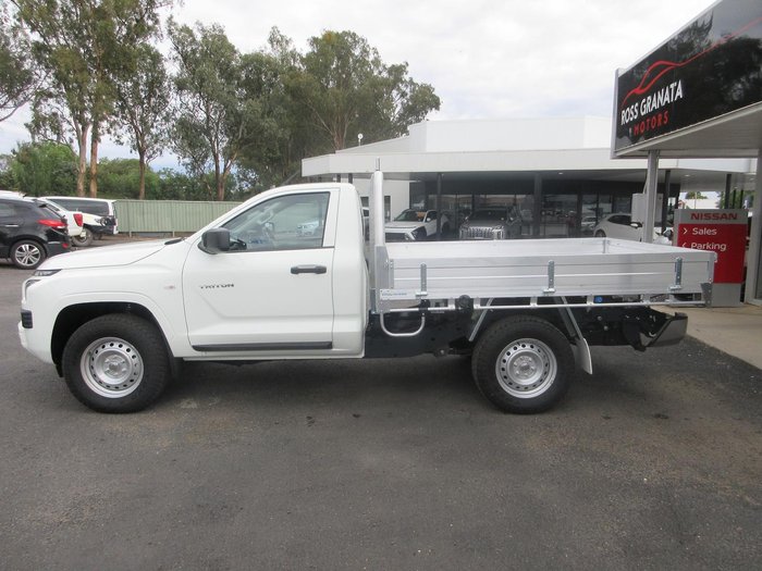 2025 Mitsubishi Triton GLX