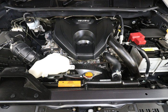 2022 Isuzu MU-X LS-M