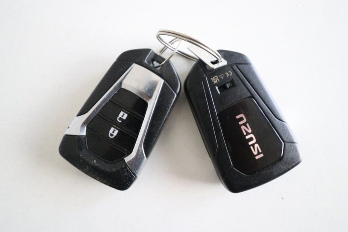 2022 Isuzu MU-X LS-M