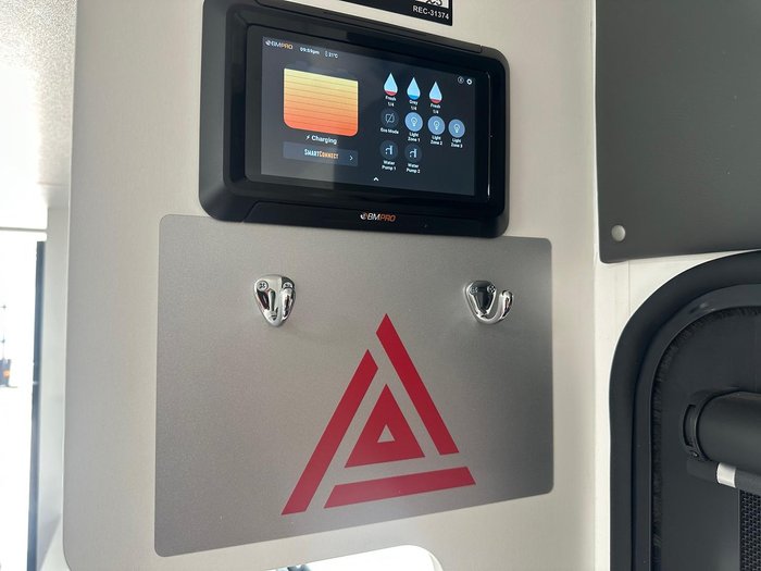 2025 New Age Caravans Xu22bcmy20