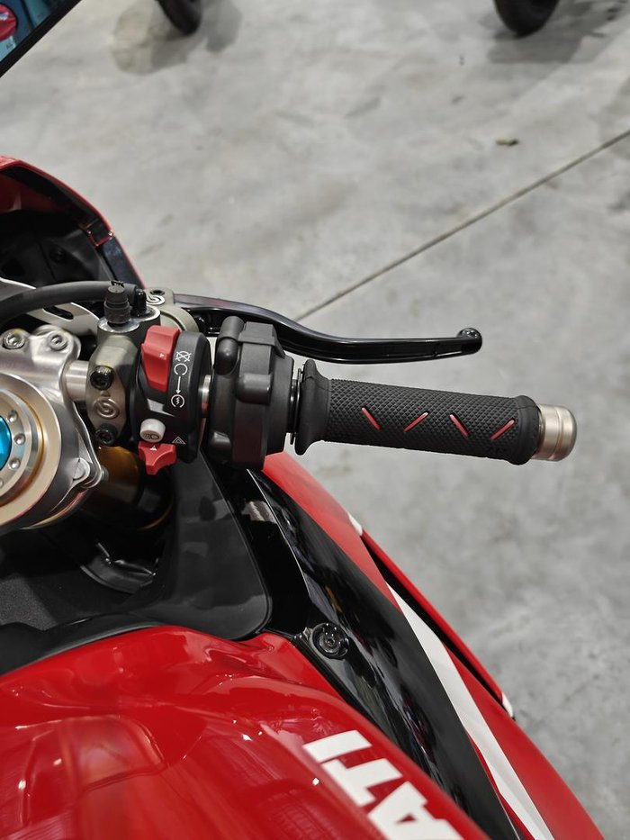 2022 Ducati Panigale Bayliss 1st Championship 20th Anniversary Panigale Red